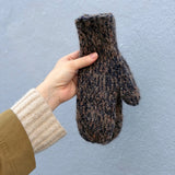 Detailansicht der Heia Tweedvotter in Fivel 9 und Alpakka Lin Tweed 21798 – Strickset von Rauma