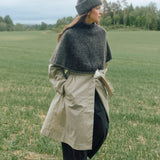Heia Tweedcape und Heia Tweedlue von Rauma in Fivel 400 dunkelgrau meliert und Alpakka Lin Tweed 21798 dunkelbraun