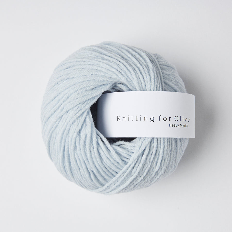 Knitting_for_Olive_Heavy_Merino_Ice_Blue_Isbla