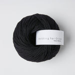 Knitting_for_Olive_Heavy_Merino_Coal_Kul