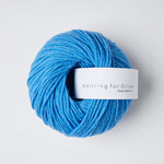 Knitting_for_Olive_Heavy_Merino_poppy_blue_valmueblå