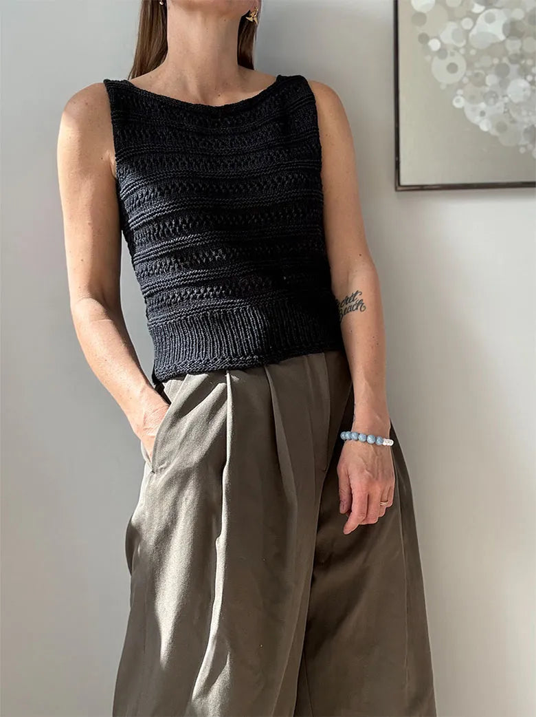 LACEY LOOP TOP