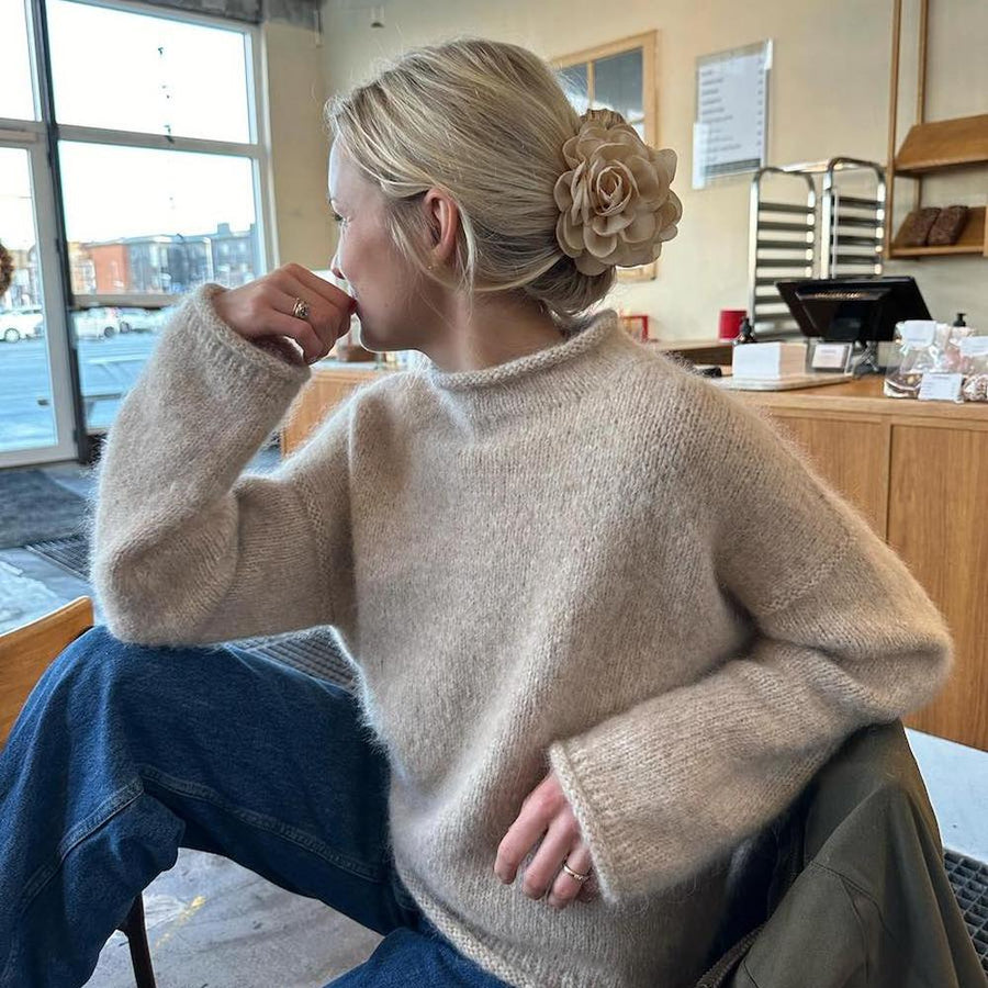 CLOUD SWEATER