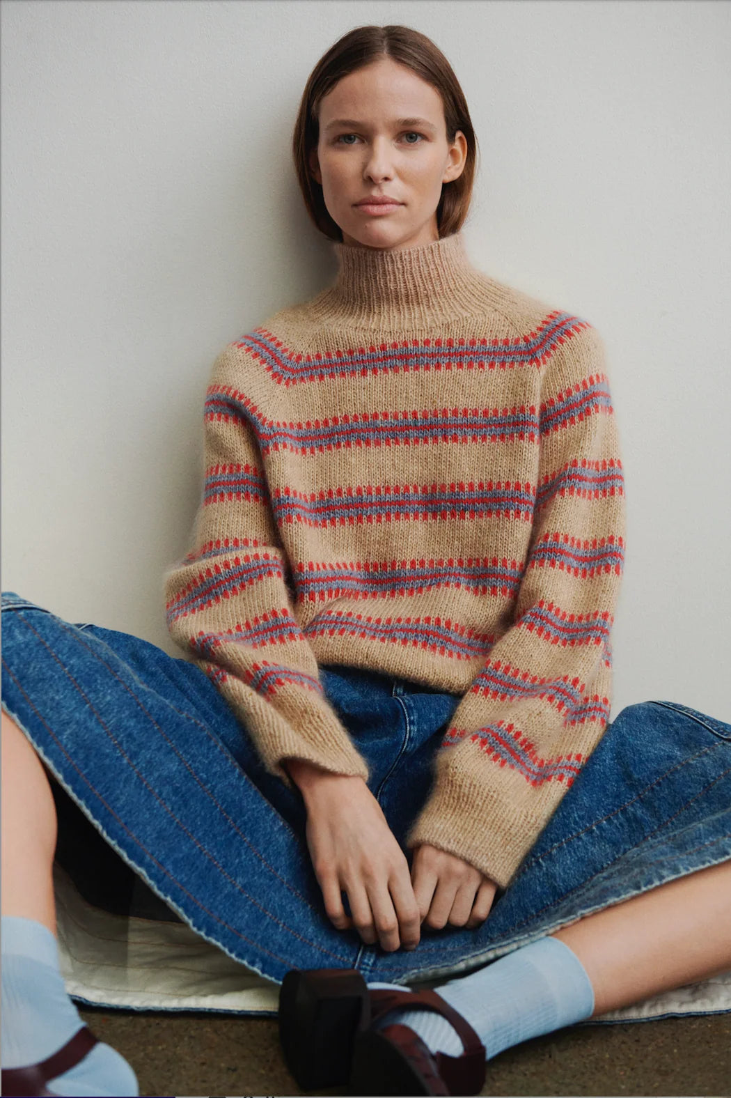 Norma Sweater mit Isager-Garnen – Tweed Sand, Silk Mohair 6, Tvinni 28, Tweed Topaz und Silk Mohair 41